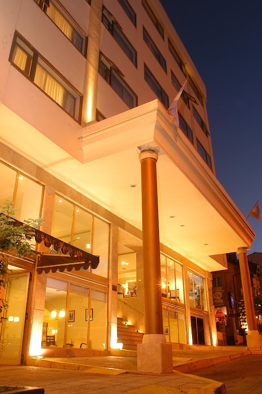 Kenton Palace Hotel