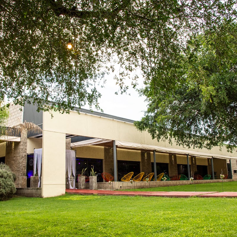 La Grola Dormis & Salón de Eventos