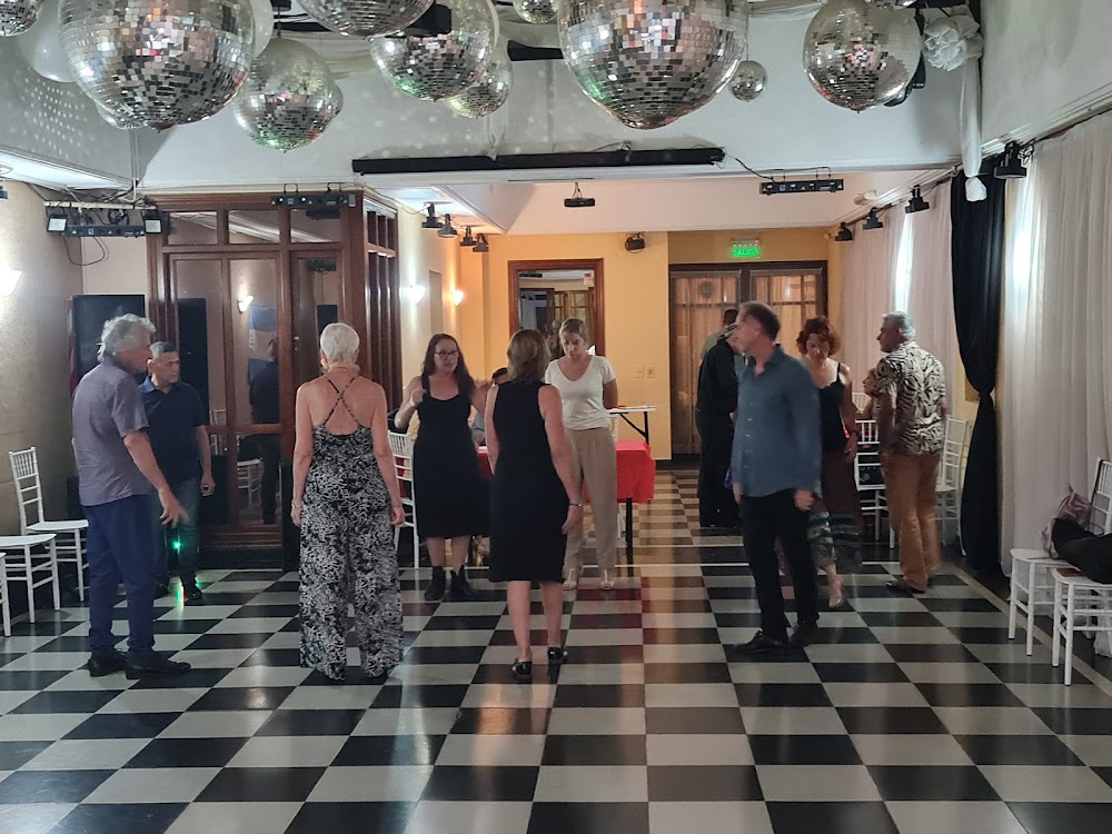 Salon Olivos